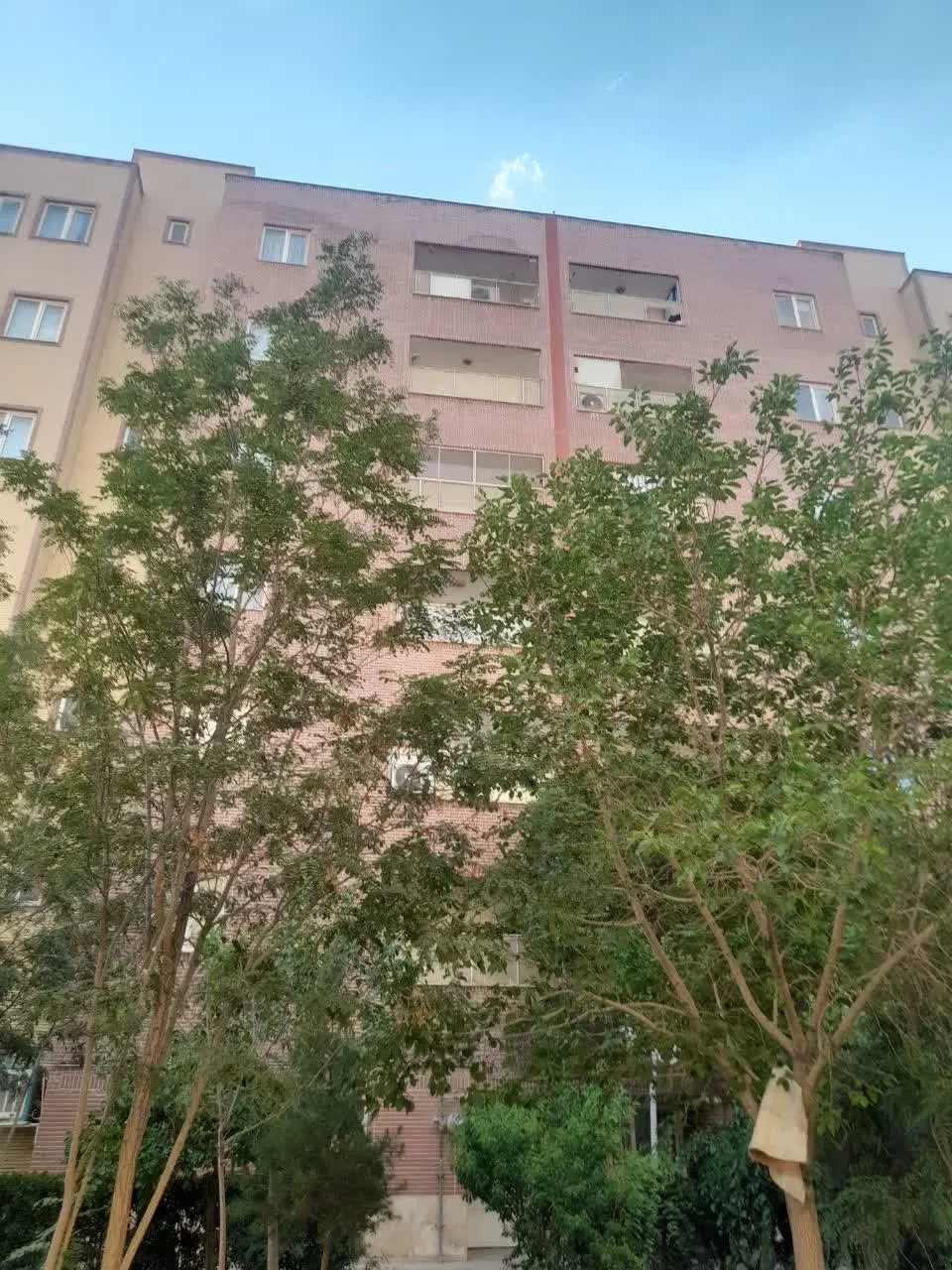 مجتمع تک بلوک استقلال