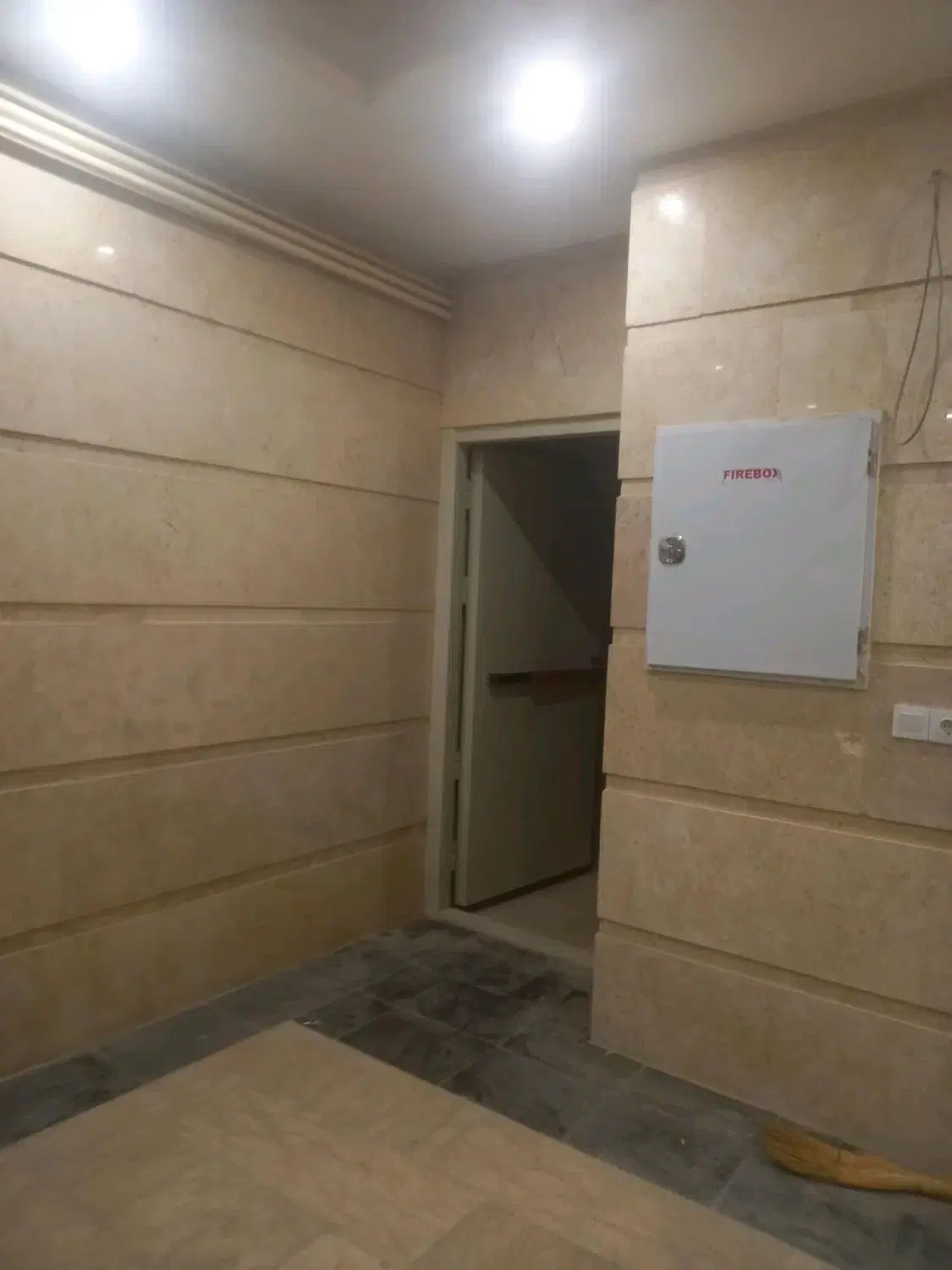 آپارتمان ۱۵۵ متری  .میدان مازندران
