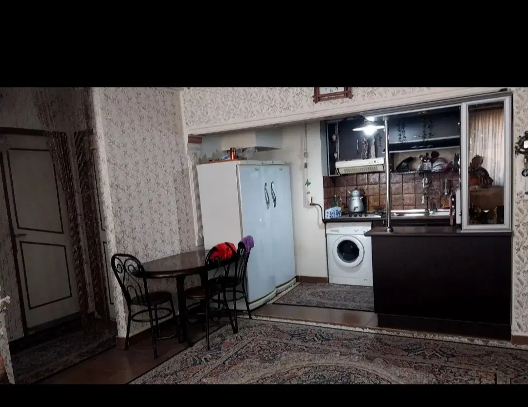 ۷۰ متر _ سند دار_ پارکینگ_ طالقانی  .
