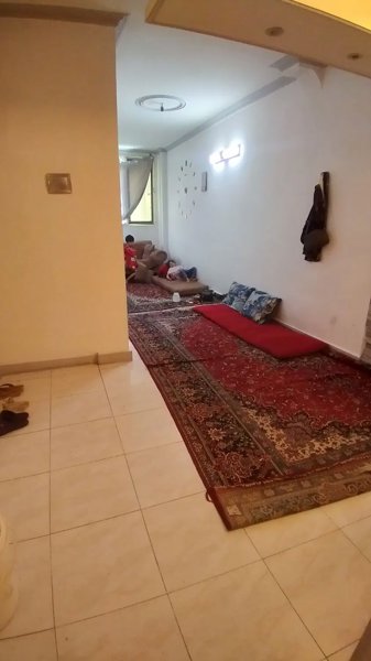 آپارتمان طبقه اول تک واحده