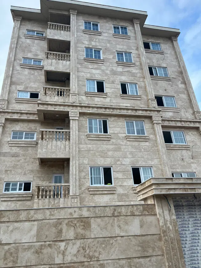 واحد نوساز 82متری_بندرانزلی،بلوار معلم