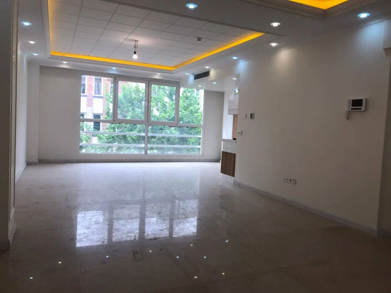 سعادت آباد حوالی کاج ۱۲۰ متر تکواحدی نوساز غرق نور
