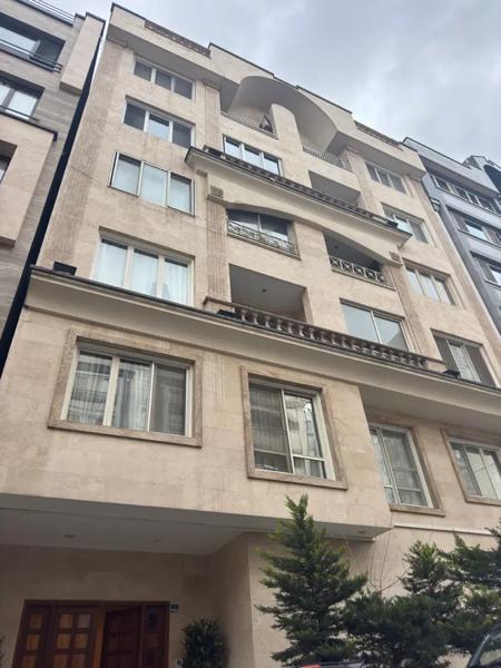 ۱۶۰ متر سعادت آباد(حوالی میدان کاج)