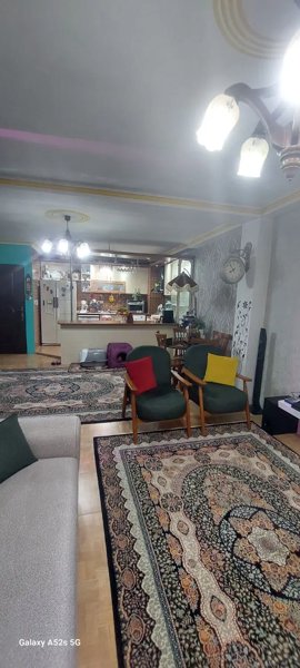 واحدآپارتمان ۷۲ متری با پارکینگ بدون مزاحم