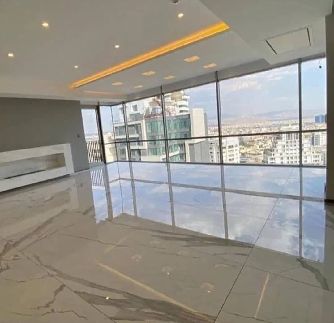 ۳۰۰ متر _۴ پارکینگ_ تاپ لوکیشن_ ویو ابدی