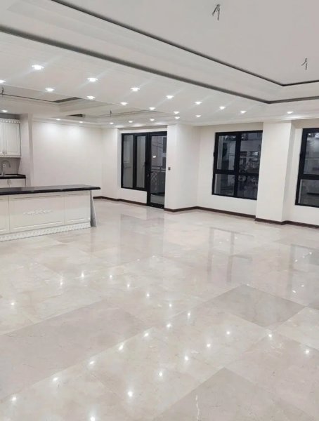 اپارتمان_۱۹۰متر نهارخوران_غرق در نور