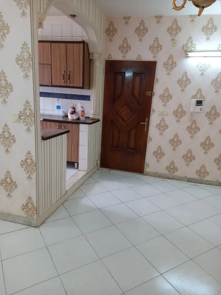 آپارتمان ۴۸ متری  بین نبرد و پرستار