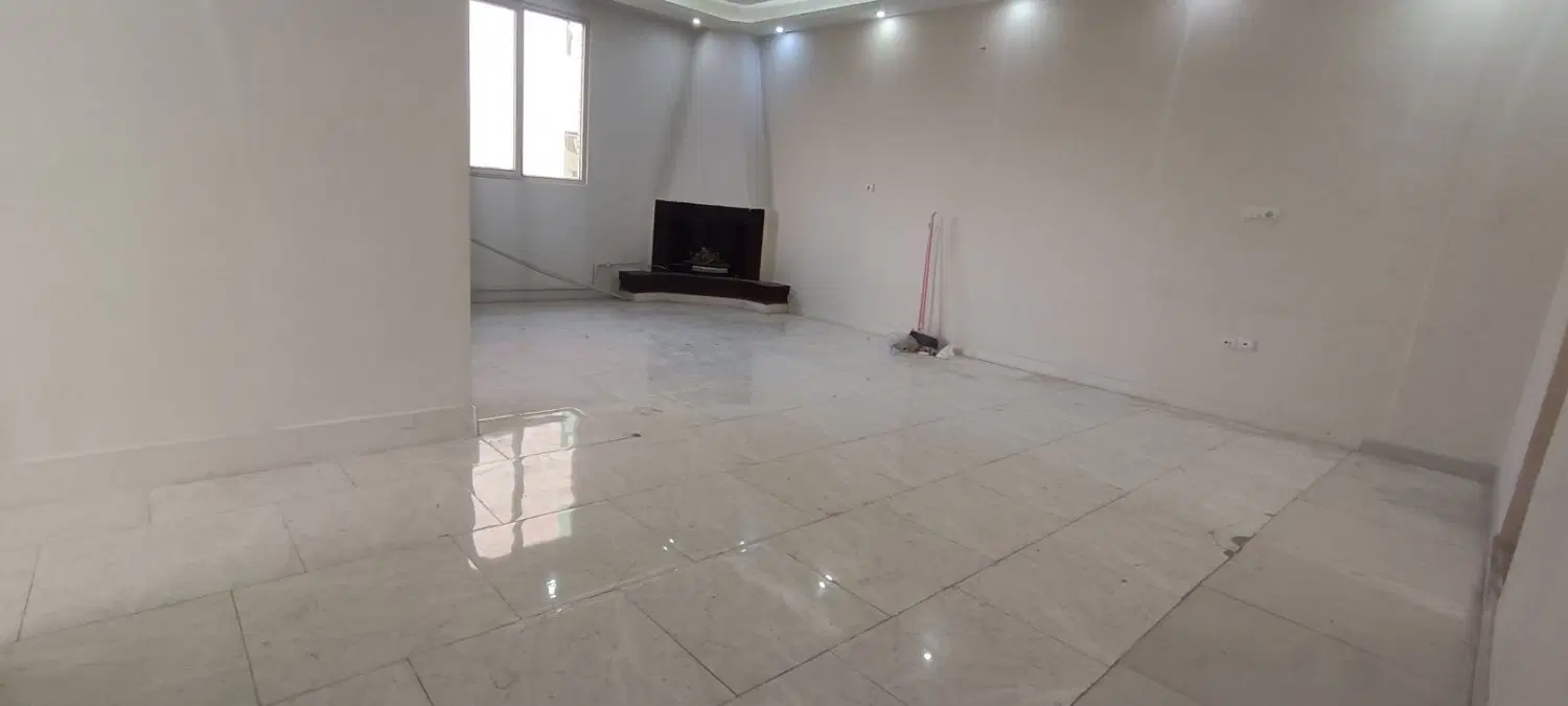 78عمارت*60متری با پارکینگ طبقه2*والفجر*خ دستغیب