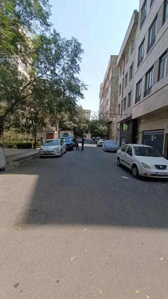 ۶۰متر.زیرهمکف.بقیمت.کمیل شرقی