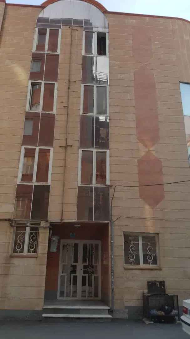 آپارتمان خیابان امین