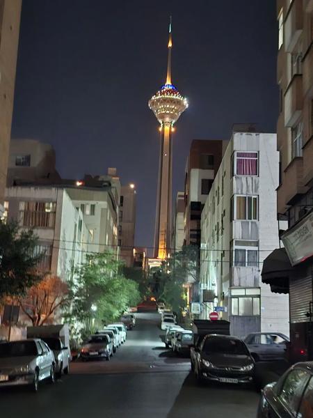 فلامک شمالی 105متر کلید نخورده _ لابی و روف گاردن