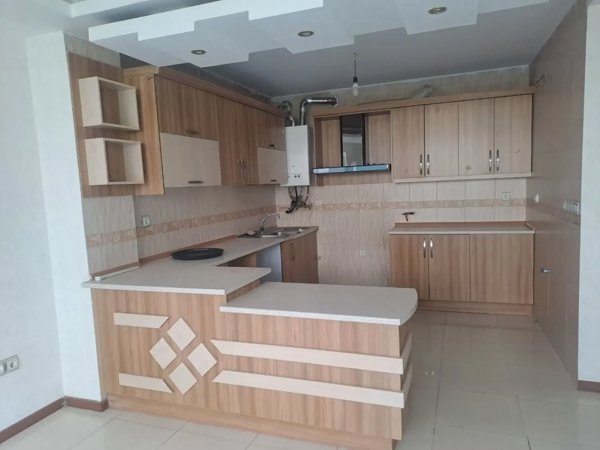 آپارتمان دوخوابه کف سرامیک کابینت ام دی اف