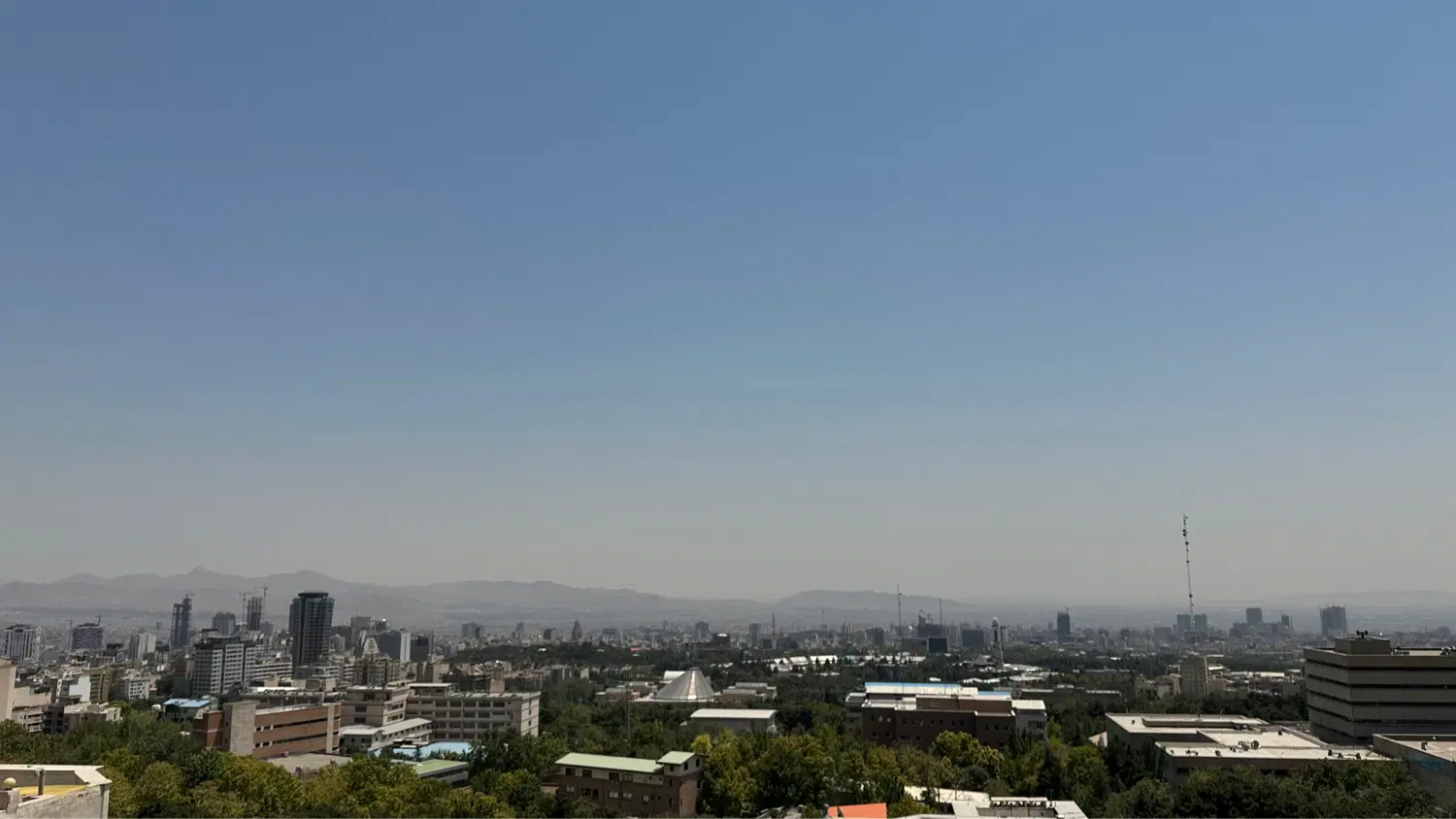 ۱۳۰ متر ۲ خواب مستر فول امکانات