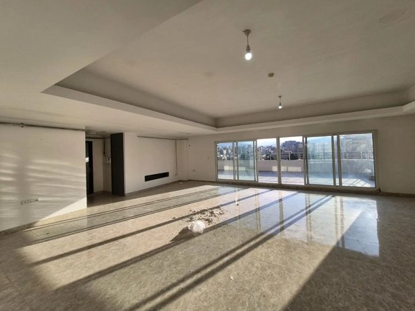 اجاره پنت هاوس 230 متری فول امکانات _ گلباد
