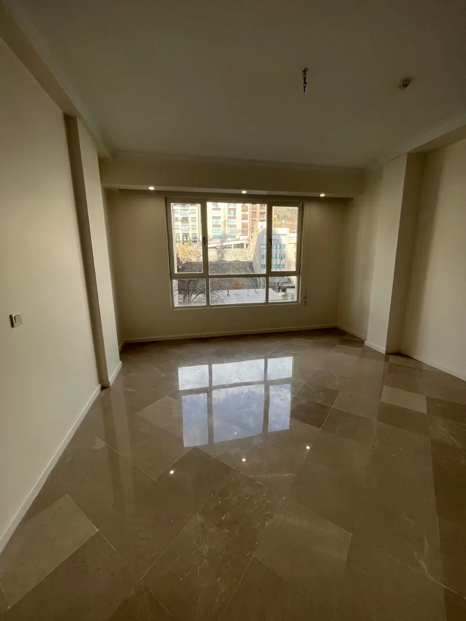 اجاره جردن ۱۰۲ متر درحدنوساز استخر فعال