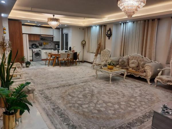 ۱۱۱ متر_ سه خواب_ تک واحدی_ دو بر_ فول امکانات