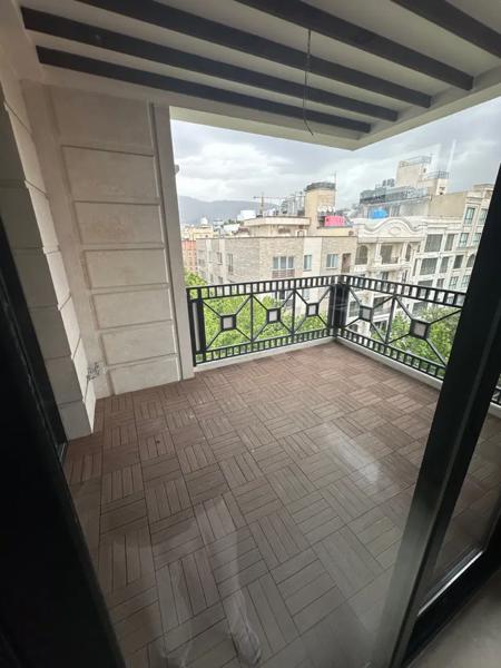 ۱۶۰ متر ۱ واحدی ۲ جهت نور دو پارکینگ نوساز تاپ