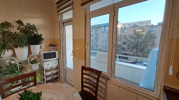 ۹۰ متر_شمالی رو به آفتاب_تخلیه فوری_نما سنگ