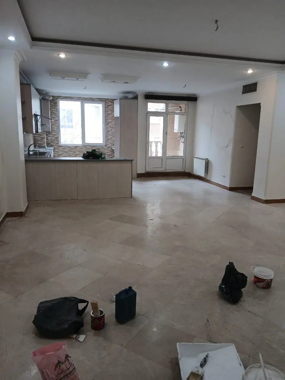 ۱۴۲متر ستارخان گلاب خبر نگار اردلان ۲پارکینگ تخلیه