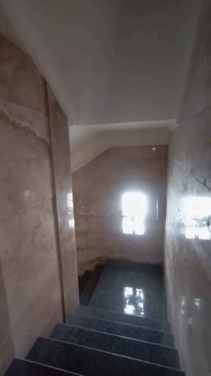 فروش دوخوابه نوبنیاد سه نبش ۱۰ متر تراس رایگان