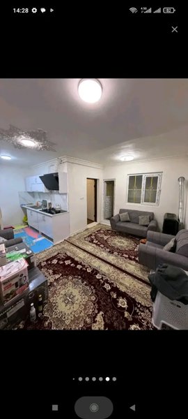 سوئیت ۵۰متری کرسی بلند باپارکینگ نزدیک خیابان اصلی