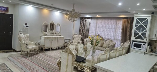 138متر_تکواحدی_آکواریوم نور_25 متر حیاط خلوت