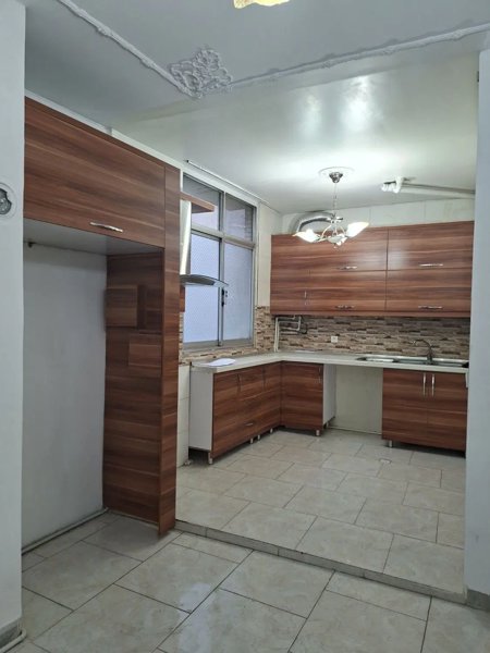 آپارتمان تک واحدی
