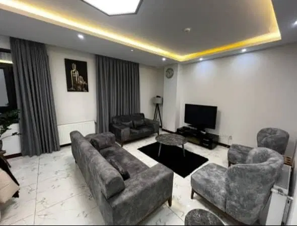 ۸۳ متر دو خواب فول امکانات امیر آباد