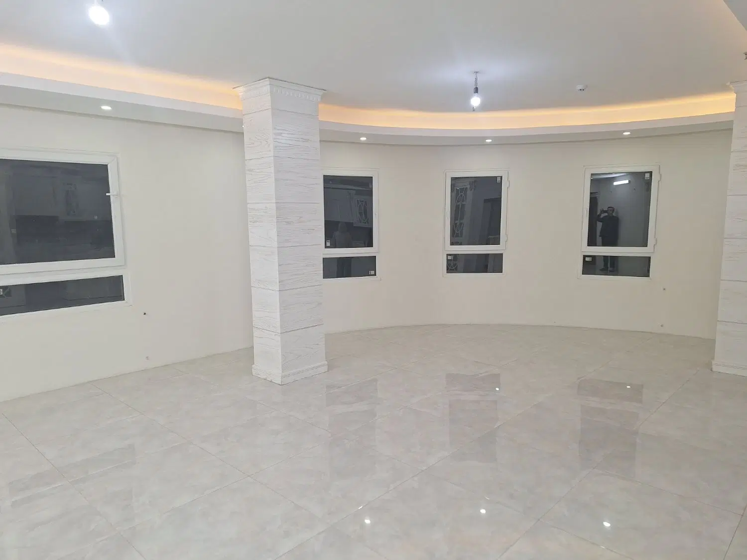 آپارتمان ۱۶۰متر کلید نخورده فول امکانات