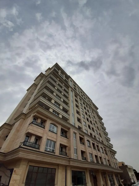 ۱۱۰متر فول امکانات (بر فراز آسمانها)