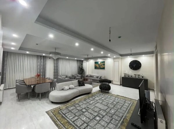 ۱۵۰متر ۳خواب ۱مستر ۲ پارکینگ ۳ سال ساخت نورخطی