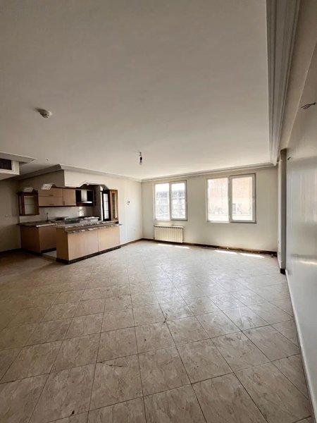 اجاره 83 متر آپارتمان تاپ لوکیشن دریاچه هوانیروز