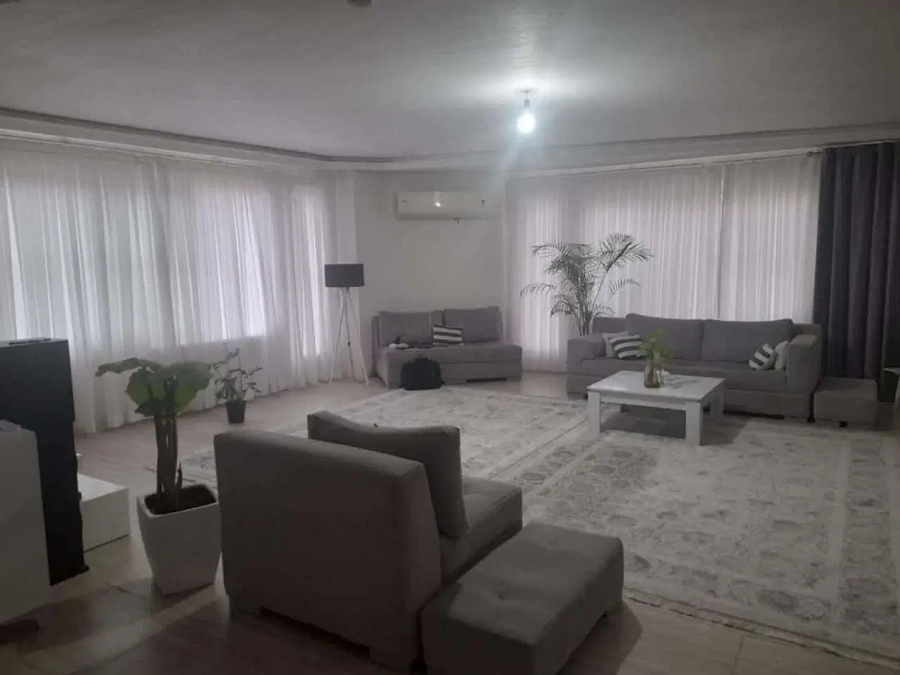 ۱۱۴ متر سه خواب سه نبش بدون پرتی