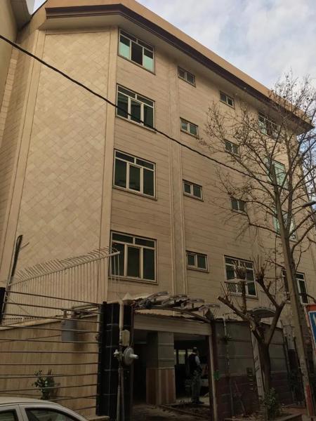 بلوار فردوس 110 متر 2 خوابه پارکینگ انباری