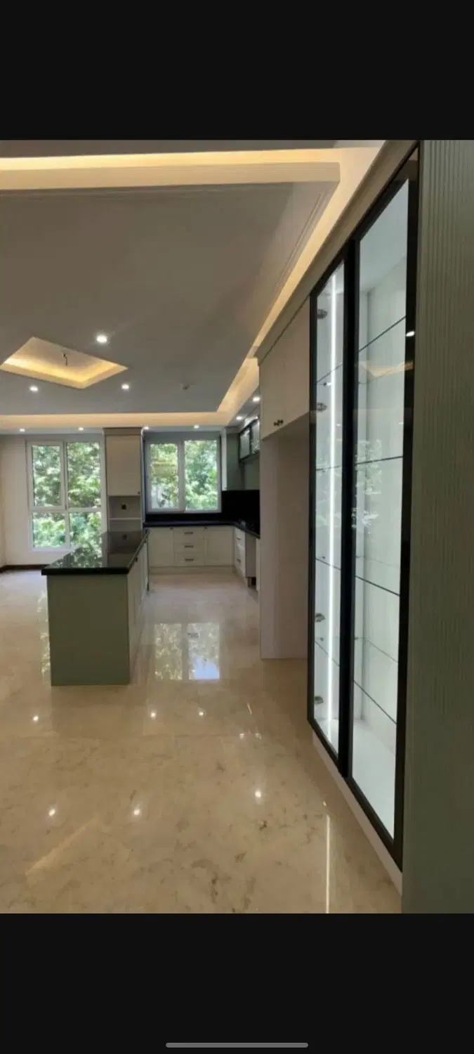 ۱۰۷ متری_ ۲ خواب _تاپ لوکیشن نیاوران