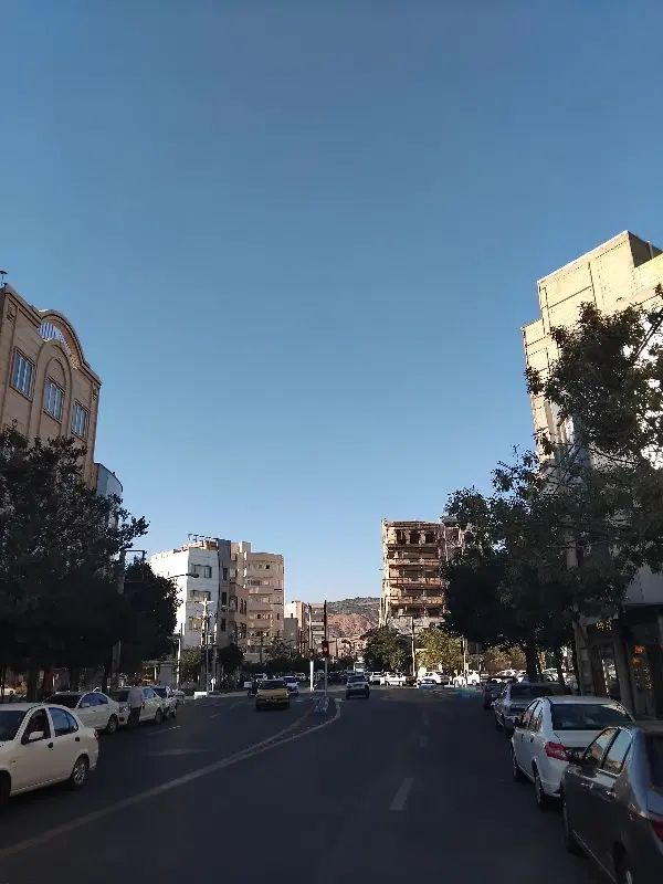 آپارتمان ۱۳۵متر۲خواب چهاره آبرسان کوی سهند بزرگمهر