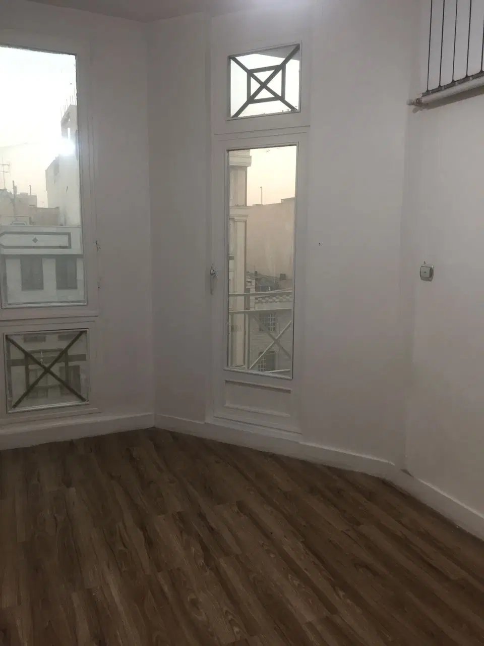 ۶۳ متر ۲ خواب فول امکانات در طوقانی