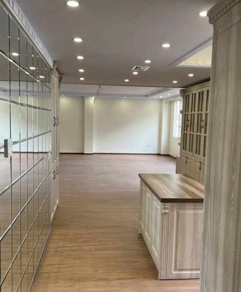 اراج _۱۵۰متری _۳پارکینگ