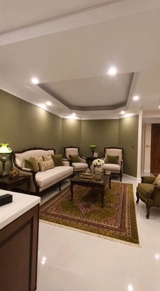 پاسداران ۱۷۰ متر ۳ خوابه ۵۰ متر حیاط اختصاصی