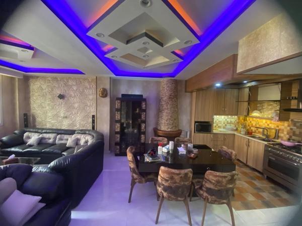 ونک شیراز جنوبی ۸۵متر ۲خواب افتابگیر