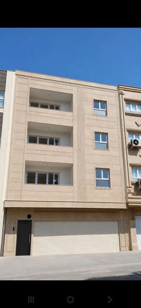 آپارتمان ۸۵ متر حجتی(کریم آباد)نوساز تحویل ۱ ماهه