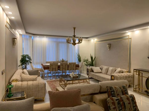 ۱۶۰ متر ساعی طبقه ۷ فول بازسازی ۲ پارکینگ سندی