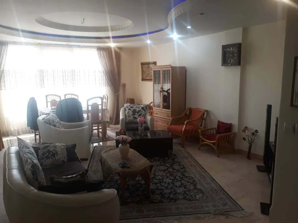 100متری  2 خوابه بالای بیمه سوم