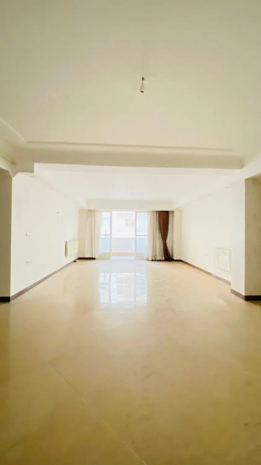 اپارتمان_۲۰۰متر_خوش نقشه_تاپ لوکیشن