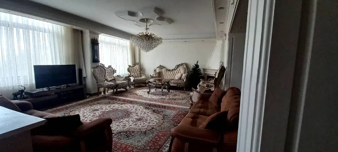 ۱۳۰متر _۳خواب_ بازسازی شده_شهرک گلسرخ