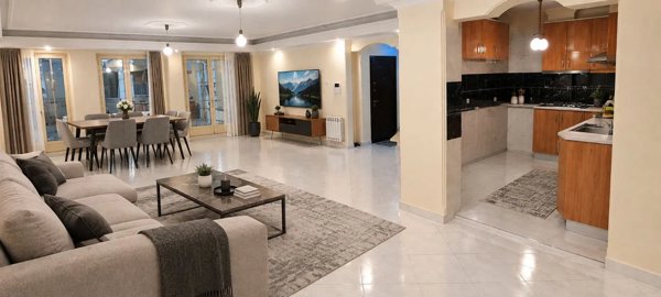 ۱۴۰ متر ، ۳ خواب ، تک واحدی ، سیندخت شمالی