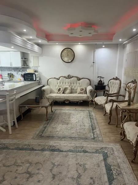 بیستون بازسازی شده خوش نقشه و نورگیر