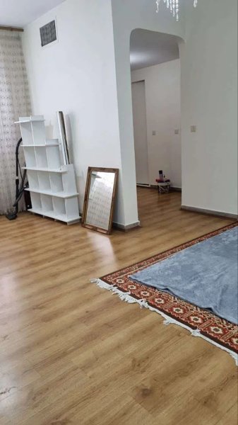 واحد 70 متری دو خوابه همراه پارکینگ و انباری