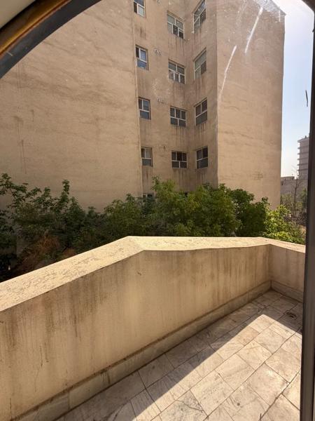 برج باغ. آپارتمان.۱۲۵ متر .۲ خواب.ارتش