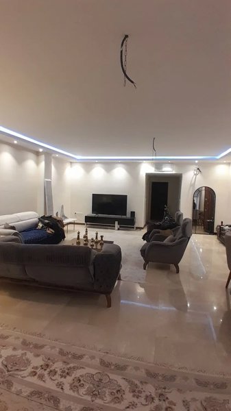 ۱۸۰ متر _۳ خوابه _شهرک گلستان